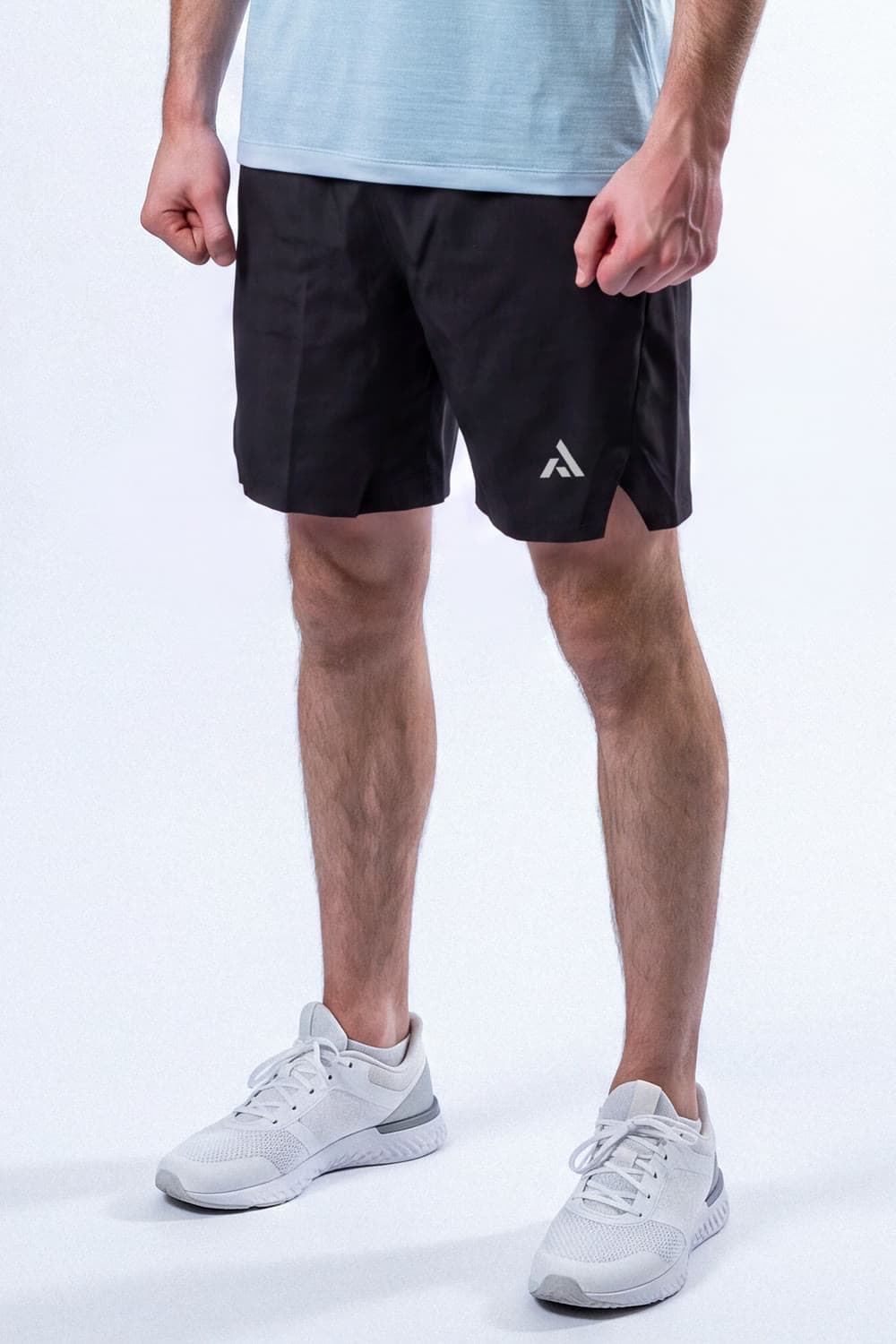 Athlete wearing the PEAK Core Shorts in black